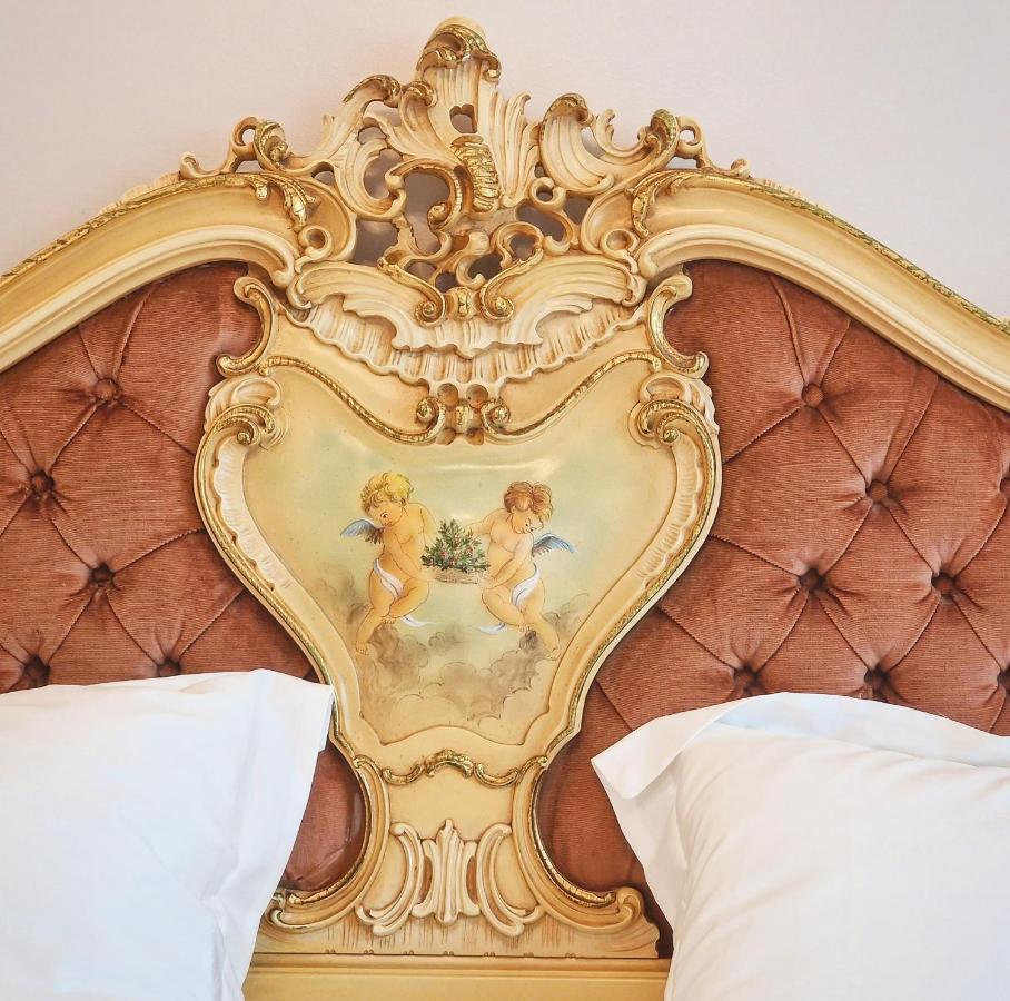 Amor Tirol Busteni (Adults Only) Exterior photo